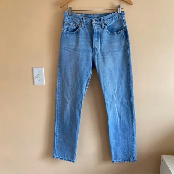 Levis Premium 501 Original Fit Jean Light Wash Size 27x30 100% Cotton Button Fly - Picture 2 of 16